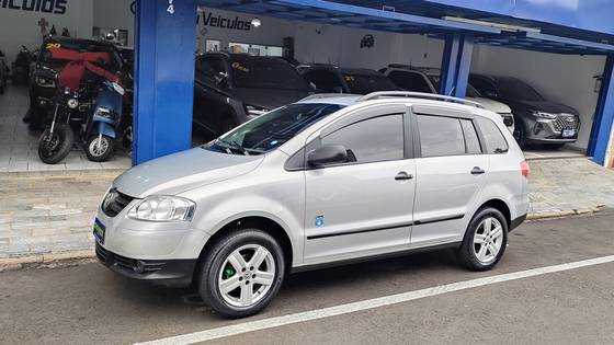 VOLKSWAGEN SPACEFOX 1.6 MI PLUS 8V FLEX 4P MANUAL VOLKSWAGEN SPACEFOX 1.6 MI PLUS 8V FLEX 4P MANUAL
